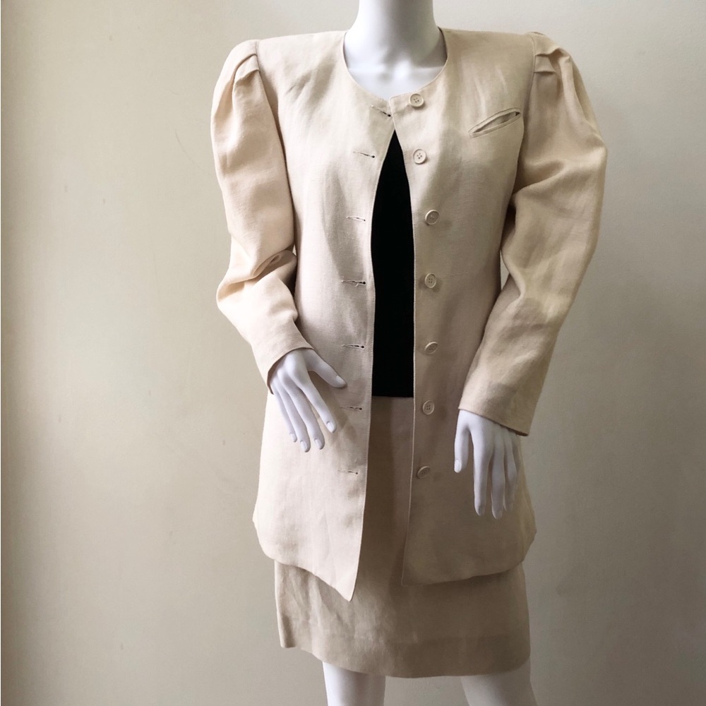 Jacket and skirt suit or separate. Fully lined.
